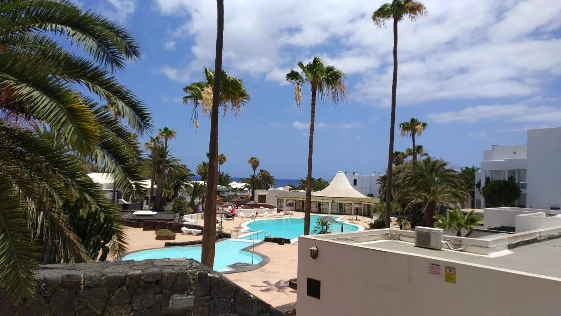 Luxury Apartamento Luz de Mar Complejo Playa Roca Costa Teguise