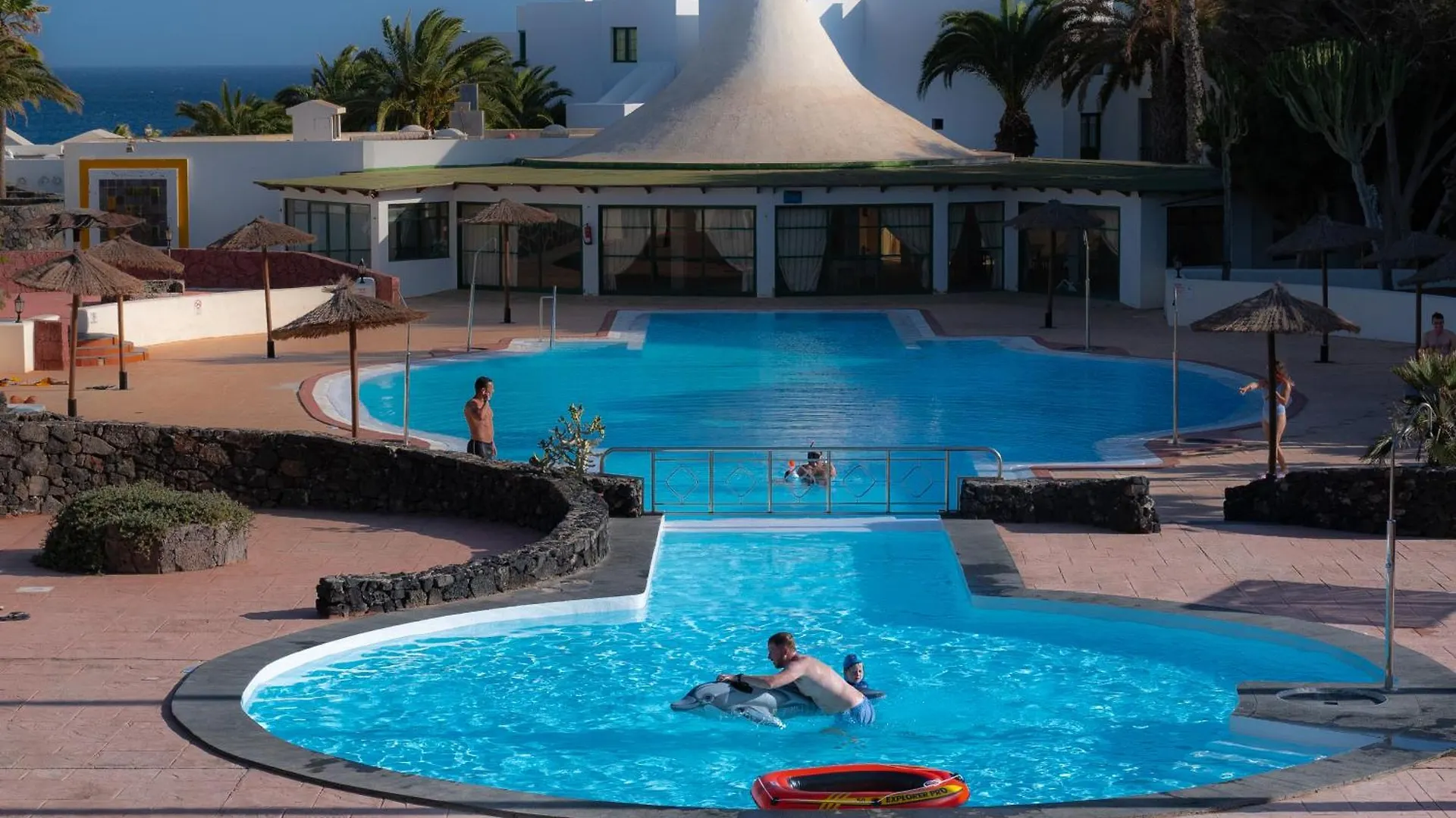 Luxury Apartamento Luz de Mar Complejo Playa Roca Costa Teguise España